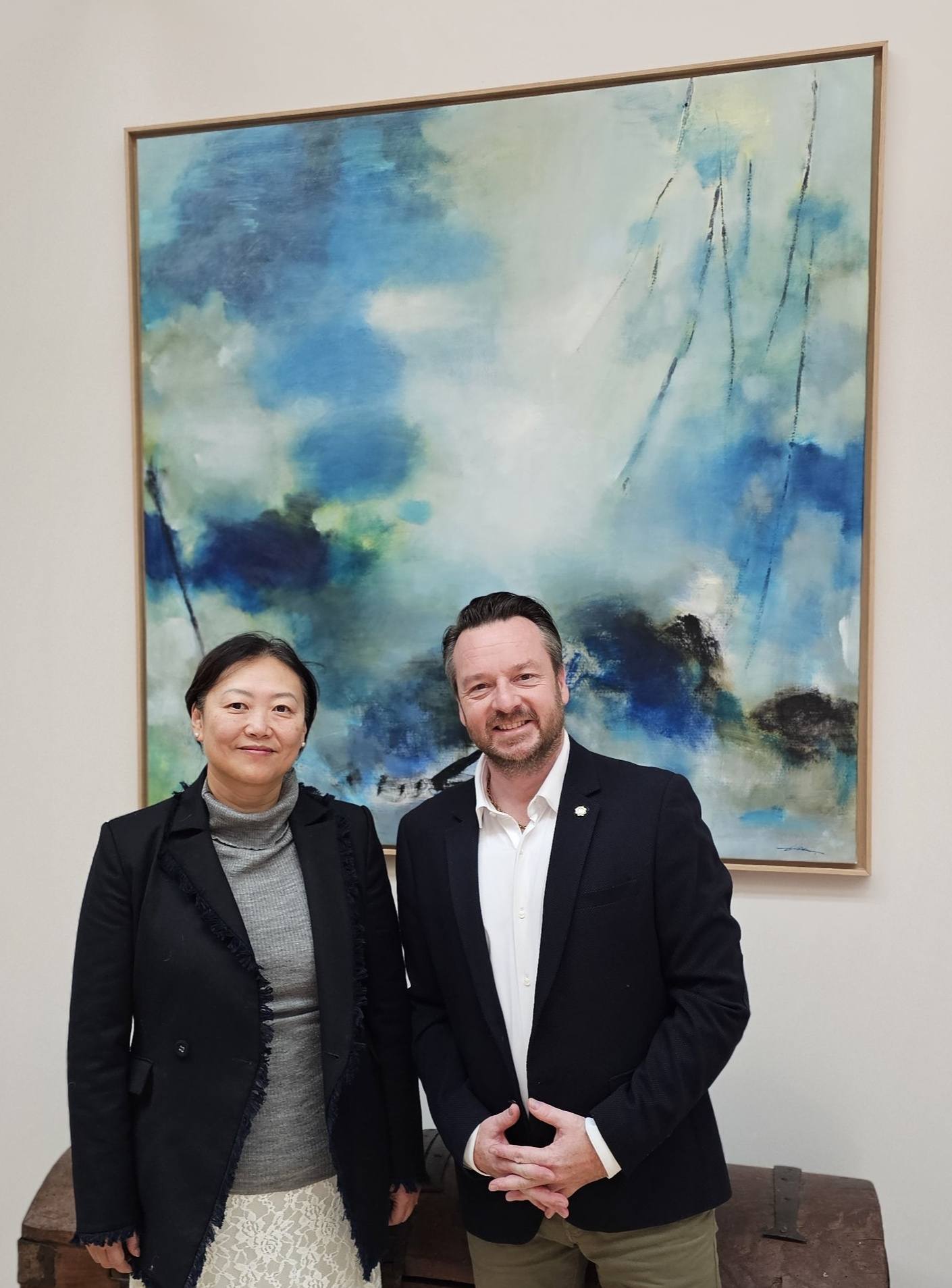 Yilin Laroye et Le maire de Wormhout